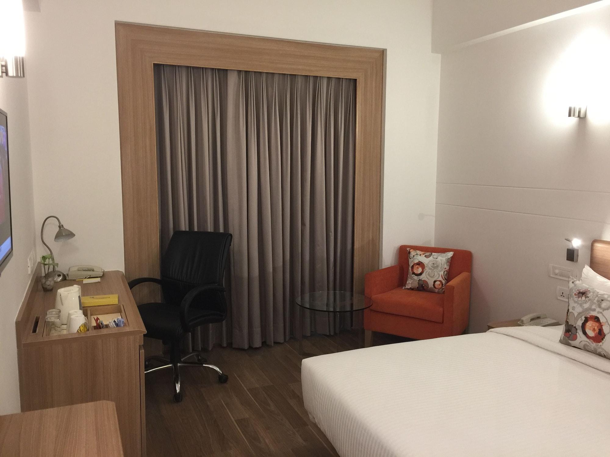 Lemon Tree Hotel, Sector 60, Gurugram Gurgaon Eksteriør billede