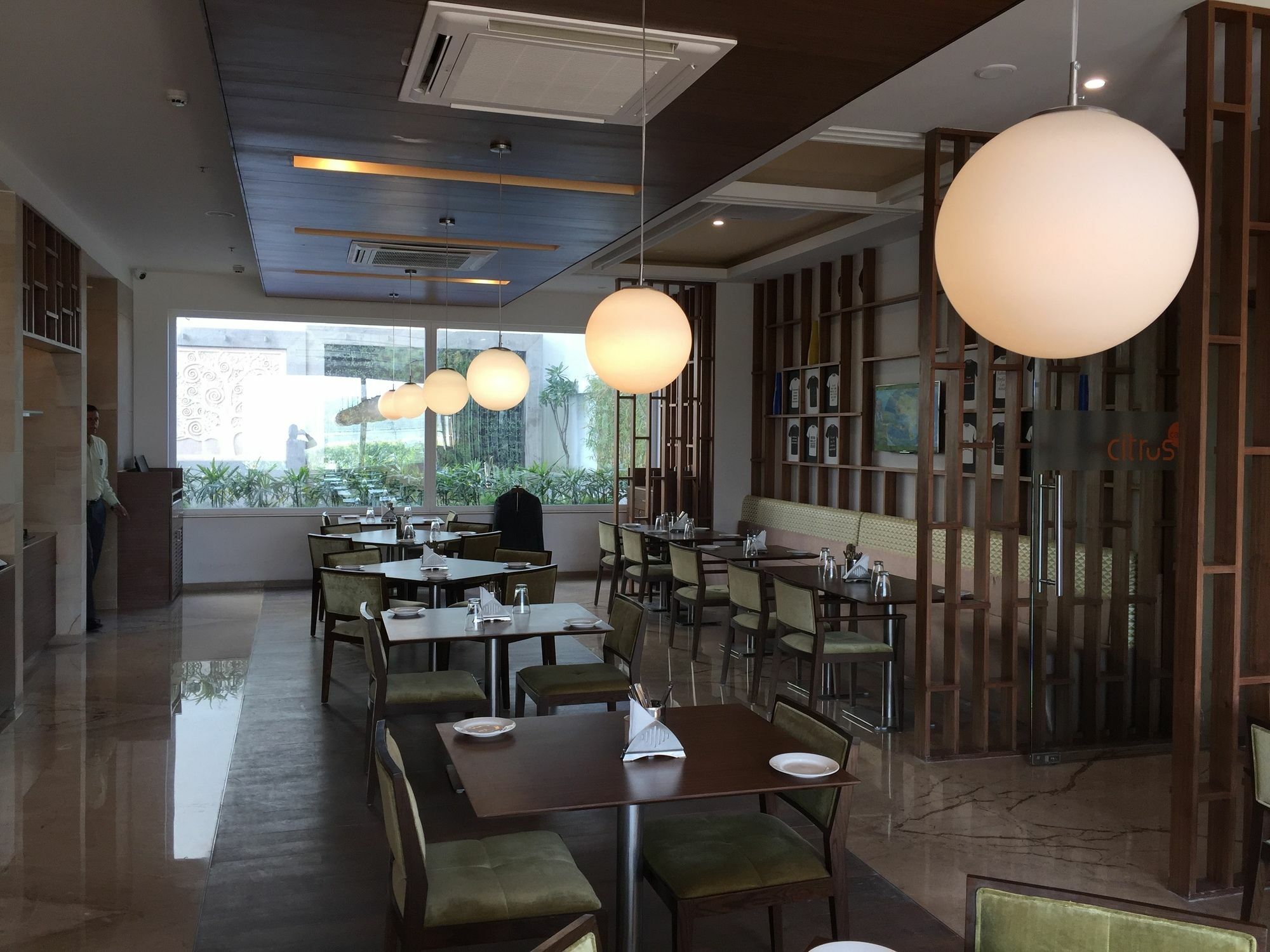 Lemon Tree Hotel, Sector 60, Gurugram Gurgaon Eksteriør billede